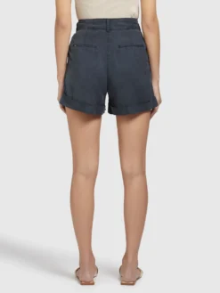 Khujo Shorts Loosefit Bandplooibroek Elida Dames Donkerblauw 11 Khujo Shorts Loosefit Bandplooibroek Elida Dames Donkerblauw -NA-KD Winkel 065952582fbe9fcee8ad2baaa193889b scaled