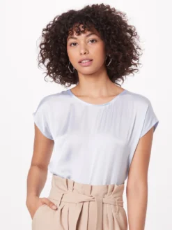 MORE&MORE T-shirts Shirt Dames Pastelblauw -NA-KD Winkel 106a48205e479312d27b3cf1c1dd62a4 scaled