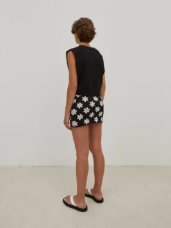 EDITED Crop Tops Top Milena Dames Zwart 8 EDITED Crop Tops Top Milena Dames Zwart -NA-KD Winkel 150a2dbb8e3931aabfae15c59163ee17 scaled