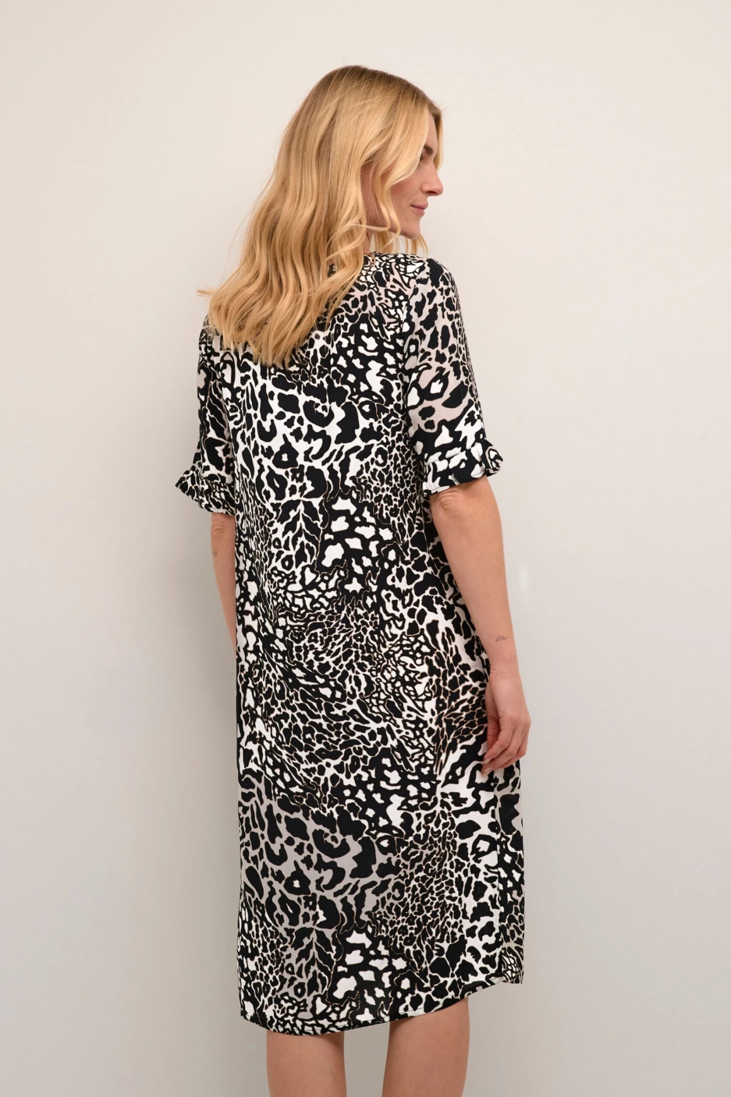 Kaffe Midi Jurken Jurk Pofelia Dames Zwart / Wit 3 Kaffe Midi Jurken Jurk Pofelia Dames Zwart / Wit - Afbeelding 3