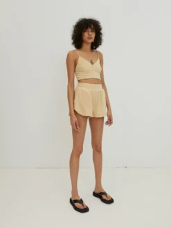 EDITED Crop Tops Top Penny Dames Beige 11 EDITED Crop Tops Top Penny Dames Beige -NA-KD Winkel 35013602221f9f45c3994e93a9d1a9eb scaled