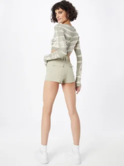 BDG Urban Outfitters Shorts Slimfit Cargobroek Dames Pastelgroen -NA-KD Winkel 40c61cc72ee1084bd2219bca992951ce scaled