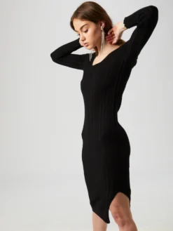 Midi Jurken Jurk Jody Dames Zwart -NA-KD Winkel 43f4d196853f7baa6773410a6e3cd7f7 scaled