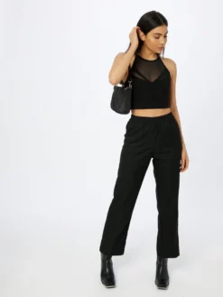 About You Crop Tops Top Blanca Dames Zwart -NA-KD Winkel 462fb882a79762cafd563db300748860 scaled