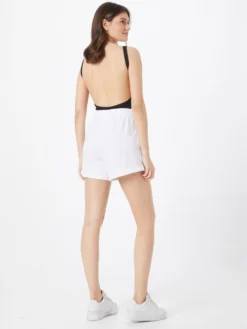 Abercrombie & Fitch Shorts Regular Broek VINTAGE SUNDAY Dames Wit -NA-KD Winkel 4c1a79232b590c257538242e3adcb24f scaled