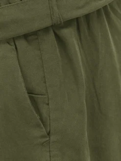 Mamalicious Shorts Regular Broek Ellena Dames Olijfgroen 13 Mamalicious Shorts Regular Broek Ellena Dames Olijfgroen -NA-KD Winkel 4c1b40fc9d8d08859ab3ae26af0bd911 scaled