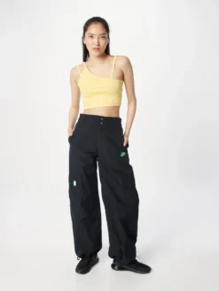 Nike Sportswear Crop Tops Top Dames Geel -NA-KD Winkel 5412e67922305be05cf94cdcd292c2c0 scaled