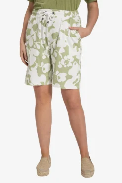 Ulla Popken Shorts Loosefit Broek Dames Lichtgroen -NA-KD Winkel 54b7be7e85ed165a65c8d997754d69a4 scaled