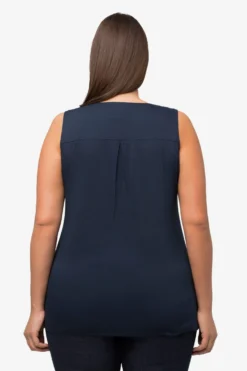 Ulla Popken Blouse Tops Blouse Dames Nachtblauw -NA-KD Winkel 5aad8880e92a647755702cc8e989926e scaled