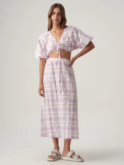 Crop Tops Top ARIEL Dames Lila 11 Crop Tops Top ARIEL Dames Lila -NA-KD Winkel 5d2e2c2a9361408f78b39c472728c0a5 scaled