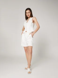 Shorts Regular Bandplooibroek Elisa Dames Offwhite -NA-KD Winkel 64b52e27a6a681599144100ca2c38fef scaled