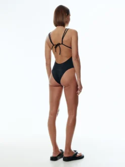 EDITED Badpakken Zonder Beugel Triangel Badpak Letizia Dames Zwart -NA-KD Winkel 66488ba4049414c97468caa1a0588e9d scaled