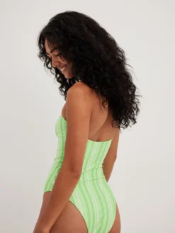 NA-KD Badpakken Zonder Beugel Bustier Badpak Dames Grasgroen / Lichtgroen -NA-KD Winkel 69e3d40fbc6280176b00fd67e6f111a7 scaled
