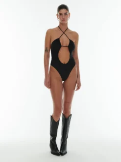 Halter Badpakken Triangel Badpak Valentina Dames Zwart -NA-KD Winkel 74cad110aee257fdbc40c302b99c5f23 scaled