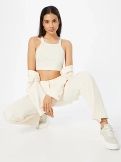 Tanktops Top Emmy Dames Beige -NA-KD Winkel 7cc5b5e944dda523f2866416539aefa5 scaled