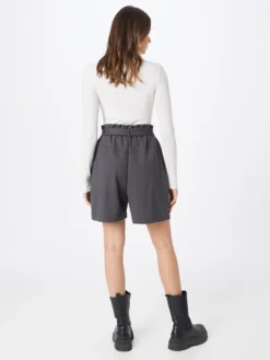 ESPRIT Shorts Loosefit Bandplooibroek Dames Antraciet -NA-KD Winkel 90aae127eebef1ac99c332e1ff535ca6 scaled