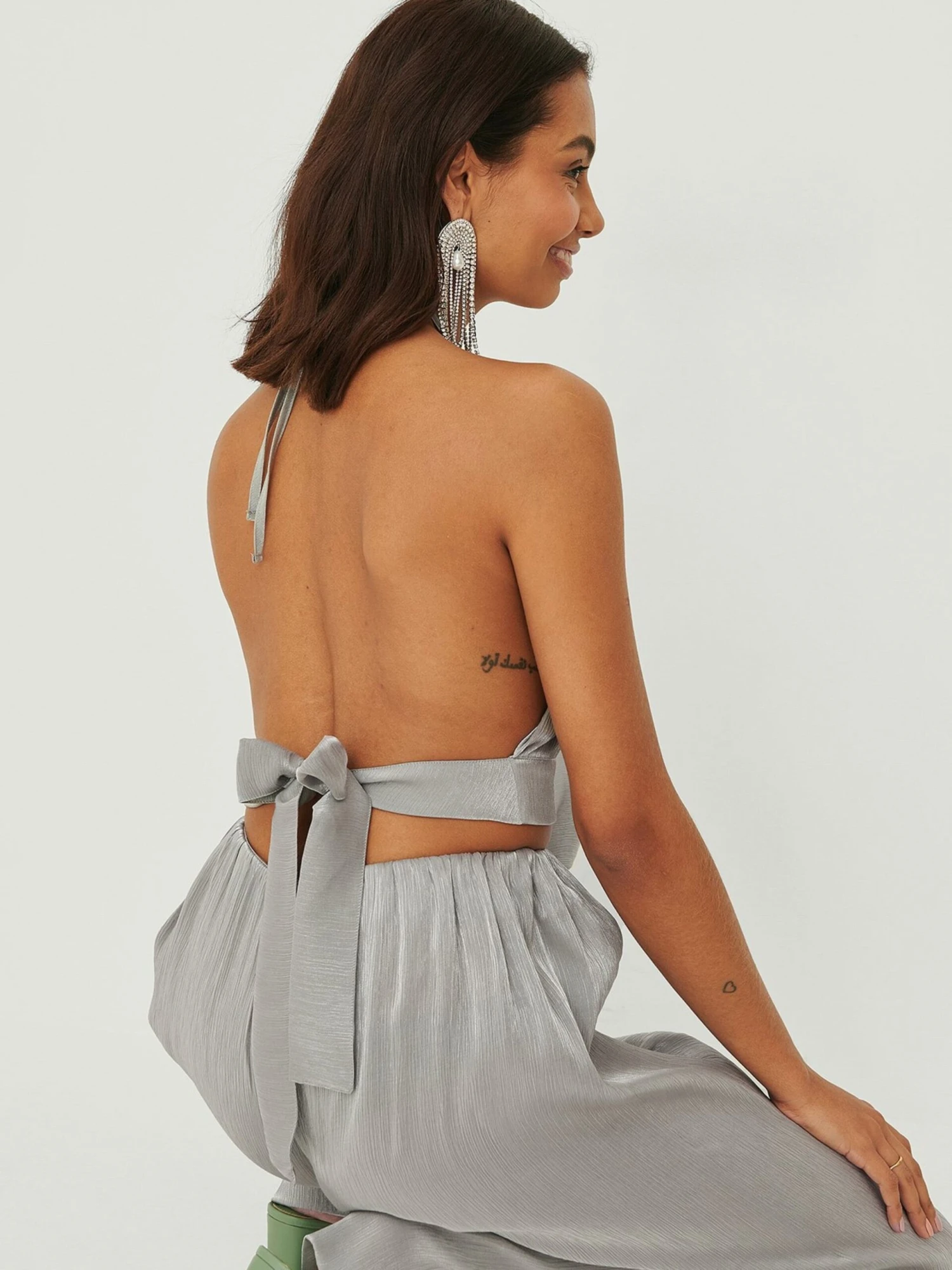 NA-KD Crop Tops Top Dames Zilvergrijs 2 NA-KD Crop Tops Top Dames Zilvergrijs - Afbeelding 2