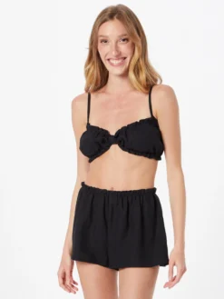 Crop Tops Top BEACH LOVERS Dames Zwart 7 Crop Tops Top BEACH LOVERS Dames Zwart -NA-KD Winkel 9927bfc1ad1ba2361744335dfb5efb55 scaled