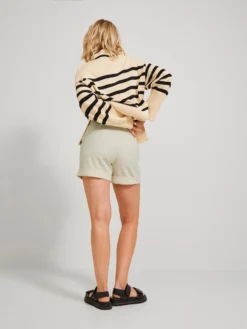 JJXX Shorts Regular Chino Mary Dames Ecru 9 JJXX Shorts Regular Chino Mary Dames Ecru -NA-KD Winkel 99422e420ef8e8053bd12feb9b3bab1a scaled