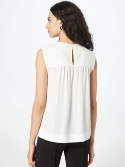 DRYKORN Blouse Tops Blouse Sumi Dames Wit -NA-KD Winkel b21c71d125fdaca2d89d1a0003662efd scaled