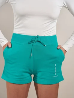 Shorts Regular Broek Luna Dames Groen -NA-KD Winkel bb26585f64a975b74bb250e73e99cbfa scaled