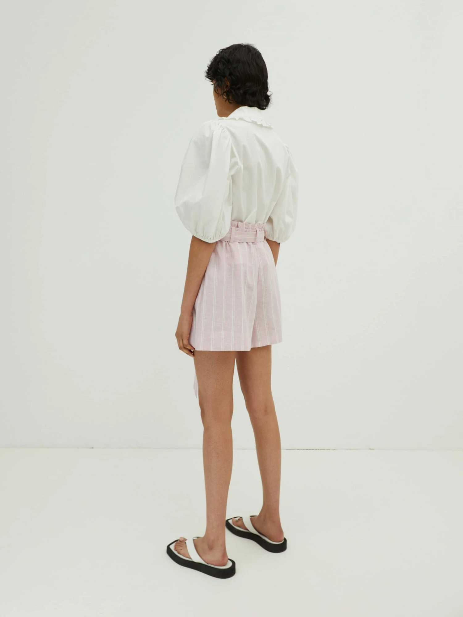 EDITED Shorts Wide Leg Broek Lorain Dames Lila 3 EDITED Shorts Wide Leg Broek Lorain Dames Lila - Afbeelding 3