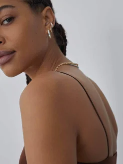 Crop Tops Top Joelle Dames Bruin -NA-KD Winkel cb658a4e1ed76459a64ad9737eb71a51 scaled