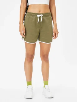 Aeropostale Shorts Regular Broek Dames Kaki -NA-KD Winkel cd436d601337bff3daeffc146a3eb24e scaled