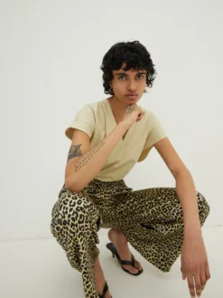 EDITED T-shirts Shirt Louisa Dames Groen -NA-KD Winkel d33490a4131801d2080418d280e0354d scaled