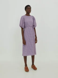 EDITED Midi Jurken Jurk Tessa Dames Lila 11 EDITED Midi Jurken Jurk Tessa Dames Lila -NA-KD Winkel d45d792c7ea25b7b802afcd4ffd8e419 scaled