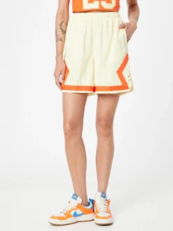 Jordan Shorts Loosefit Broek Dames Pasteelgeel -NA-KD Winkel dc3bf219372f56243772fcb8c78d5a73 scaled