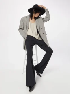 RIVER ISLAND Tanktops Top Dames Crème 9 RIVER ISLAND Tanktops Top Dames Crème -NA-KD Winkel e2744d968c0b6efdbc16c68236b9a62b scaled