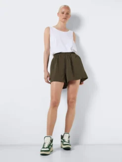 Noisy May Shorts Loosefit Broek ELLEN Dames Donkergroen 11 Noisy May Shorts Loosefit Broek ELLEN Dames Donkergroen -NA-KD Winkel e595327a2c0fa17eaab5d6a29f9bbec3 scaled
