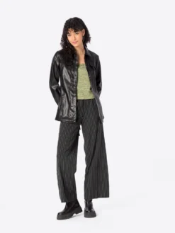 Traffic People Crop Tops Top Dames Lichtgroen 9 Traffic People Crop Tops Top Dames Lichtgroen -NA-KD Winkel e63e4f9f24135f8cf47ca1f2e75e3d97 scaled