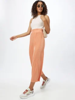 Tanktops Top Janay Dames Beige -NA-KD Winkel e8ca6d7162af55cf343707dc713c749e scaled