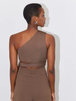 Crop Tops Top Leia Dames Bruin 10 Crop Tops Top Leia Dames Bruin -NA-KD Winkel f465f423d3aec2ed931ff1ba92e24216 scaled